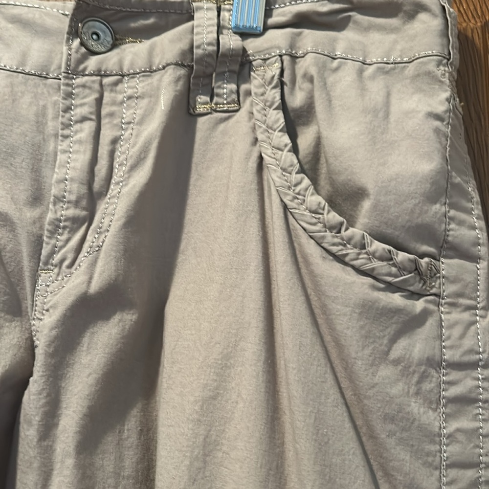 Cache Capris - image 5